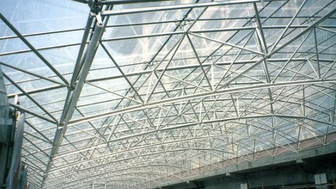 东方网架公司的黑色压型钢板的吊装步履有哪些